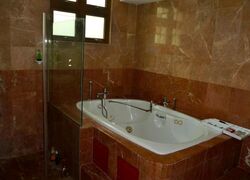 Holland Road (D10), Detached #554140171